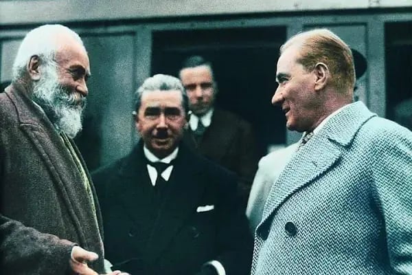 Ataşehir Atatürk Anıtı - Resim 5