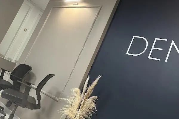 Özel İzmirdiş Ağız ve Diş Sağlığı Polikliniği Yeşilyurt Şubesi - Resim 8