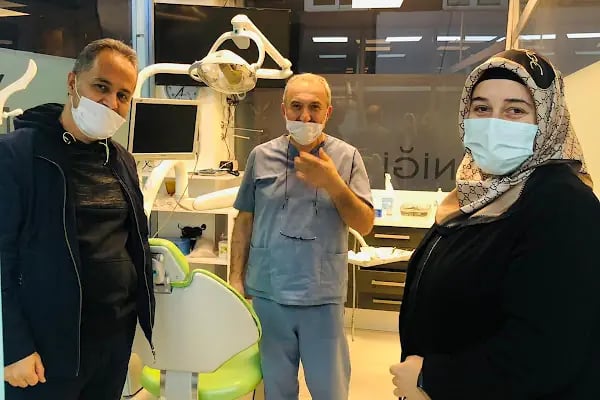 Özel İzmirdiş Ağız ve Diş Sağlığı Polikliniği Yeşilyurt Şubesi - Resim 11
