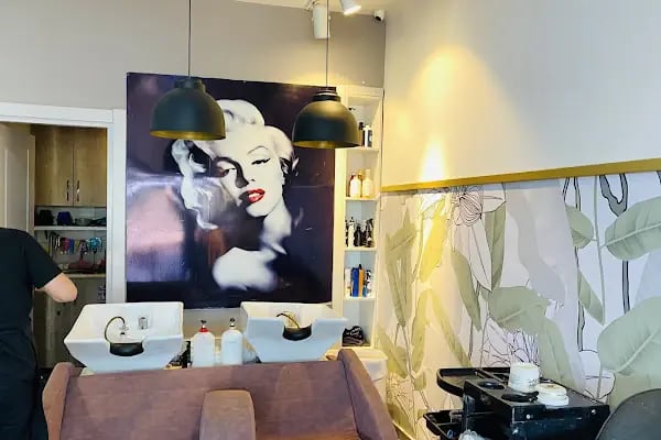 MİKAİL HAİR SALON GOLD - Resim 20