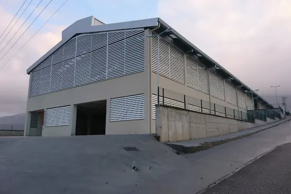 Helvacı kapalı pazar yeri - Resim 3