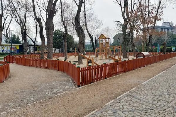 Yoğurtçu Parkı Tenis Kortu - Resim 6