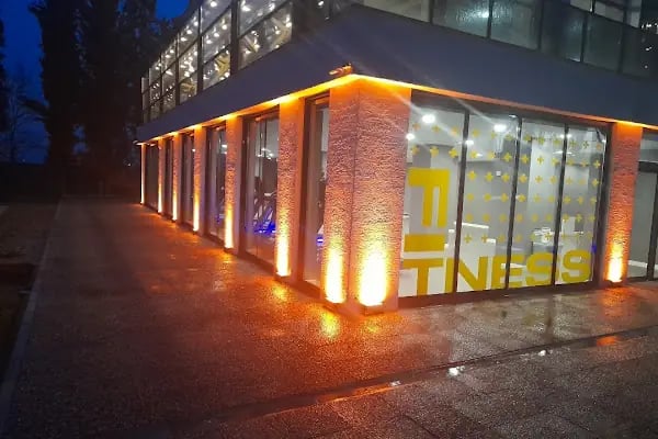 Uni+ Sport Club Görükle Spor Salonu Tenis Kortları - Resim 8
