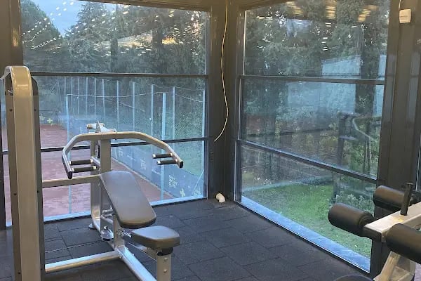Uni+ Sport Club Görükle Spor Salonu Tenis Kortları - Resim 2