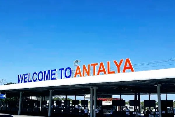 LetsTR Antalya Araç Kiralama & Rent A Car - Resim 3