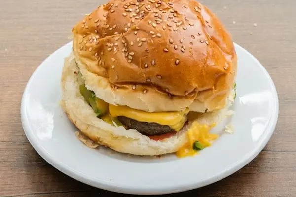 Burger Kasabası Güneşli - Resim 11