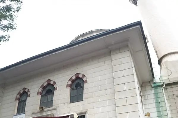 Alsancak Hocazade Camii - Resim 5