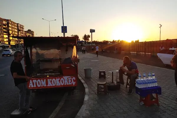 Üçkuyular Pazaryeri Otobüs Durağı - Resim 8