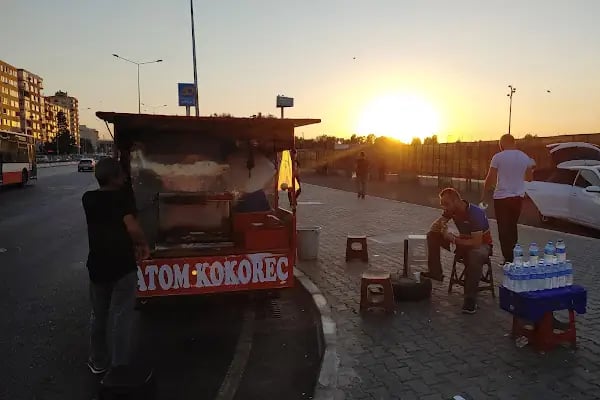 Üçkuyular Pazaryeri Otobüs Durağı - Resim 11