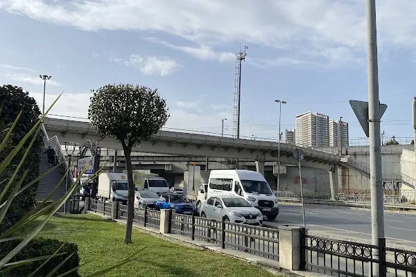 Esenler Halk Kütüphanesi - Resim 8