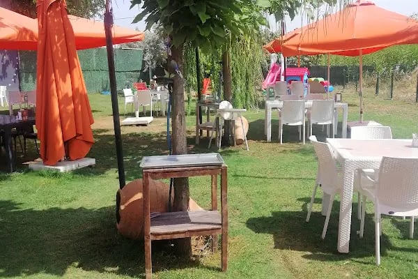 PORT 35 GARDEN - Resim 2