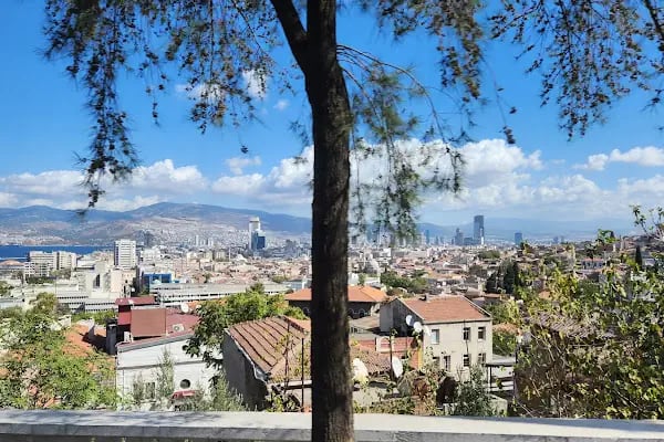 Konak Belediyesi Selahattin Akçiçek Kültür Merkezi - Resim 6