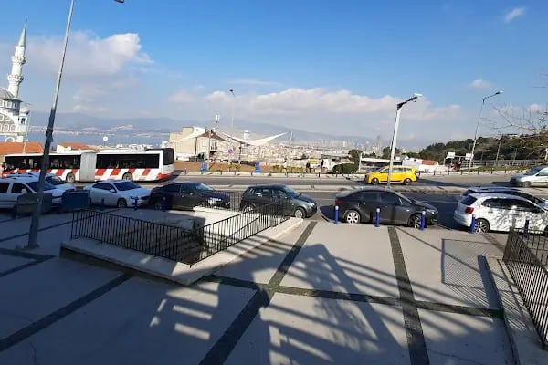 Konak Belediyesi Selahattin Akçiçek Kültür Merkezi - Resim 17