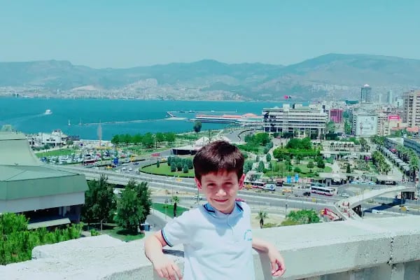 Konak Belediyesi Selahattin Akçiçek Kültür Merkezi - Resim 18