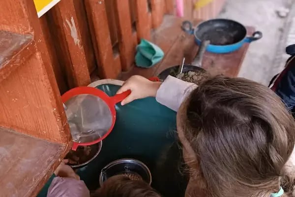 Minik Adalılar Çarşı Şube - Resim 9