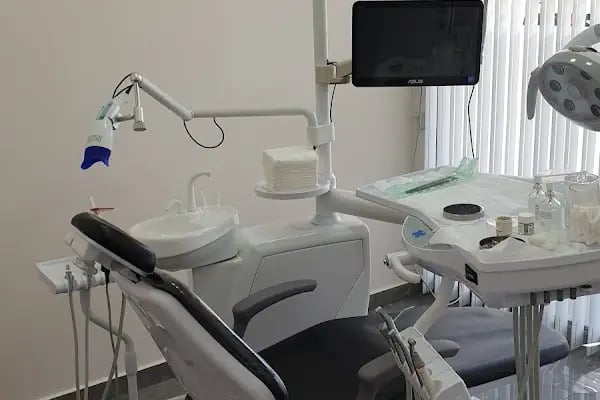 Dentists Grup GOP Ağız ve Diş Sağlığı Polikliniği - Resim 18