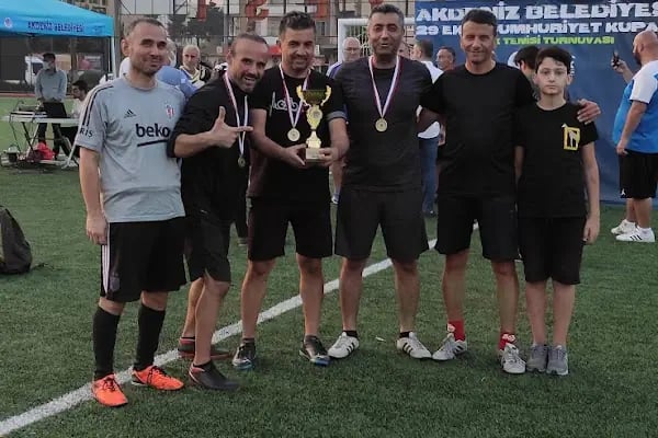 Seyfi Ali Türkoğlu - Şafak Erdur Futbol Sahası (Akdeniz Belediyesi) - Resim 4