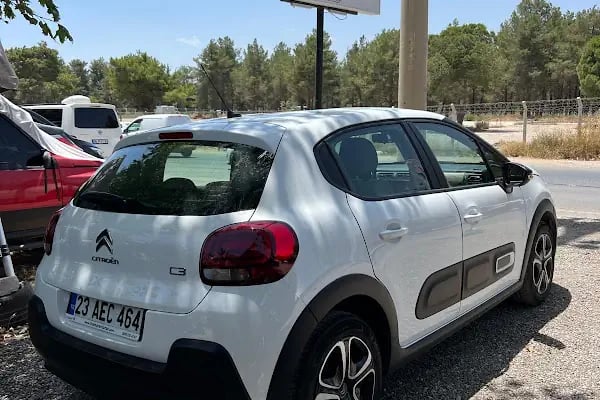 CHAMP Rent a Car - Resim 8