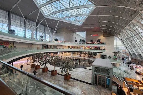 Yalçın Kardeşler Kozmetik Bay & Bayan Kuaför Market - Resim 12