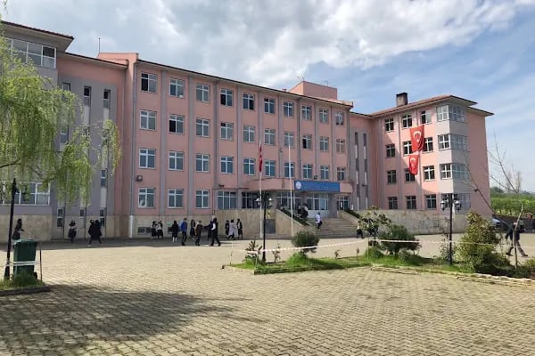 Akçaabat Şehit Gökhan Uzun İmam Hatip Ortaokulu - Resim 2