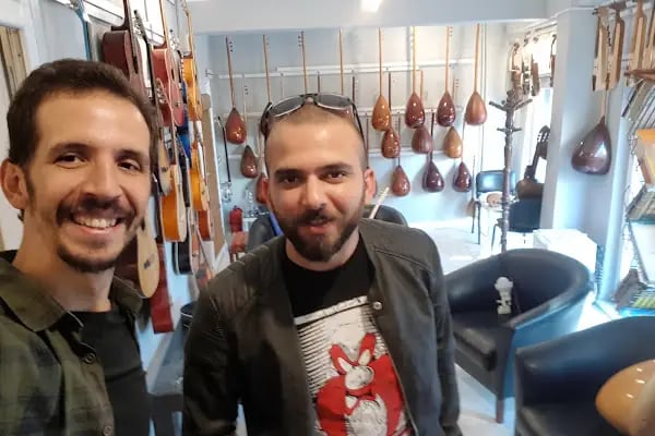 YÖRÜK MÜZİK ALETLERİ EĞİTİM VE SATIŞI - Resim 13