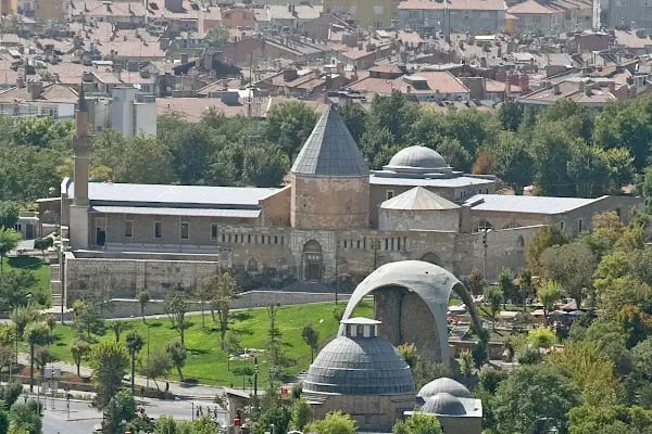 Alaaddin Tepesi Parkı - Resim 2