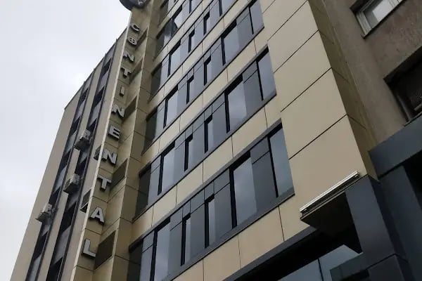 KY CONTINENTAL HOTEL - Resim 1