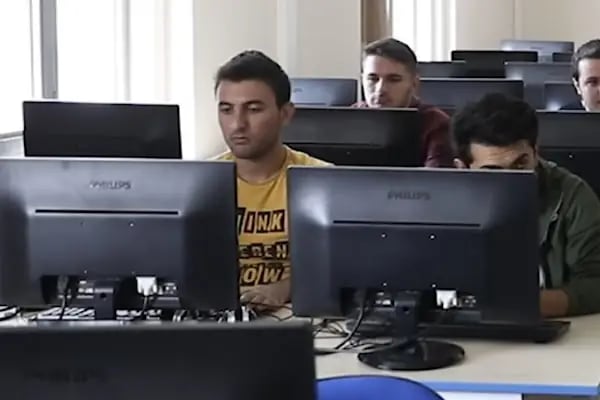 Dokuz Eylül Üniversitesi Bergama Meslek Yüksekokulu - Resim 11