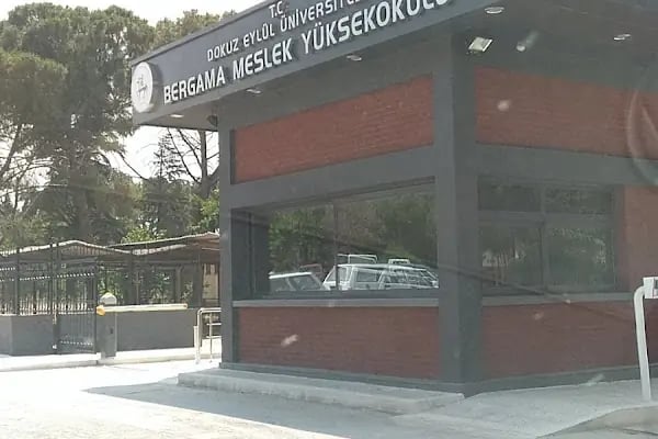 Dokuz Eylül Üniversitesi Bergama Meslek Yüksekokulu - Resim 10