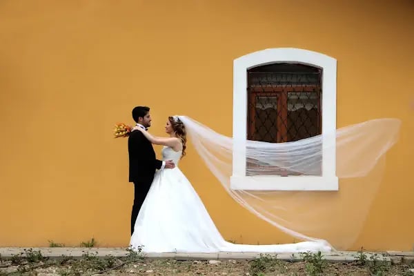 Limonn Fotoğraf VESİKALIK-BİYOMETRİK-GREEN CARD-PASAPORT VE DÜĞÜN FOTOĞRAFÇISI-ÜRÜN ÇEKİMLERİ- SANATSAL VE TASARIM ÇERÇEVE - Resim 14