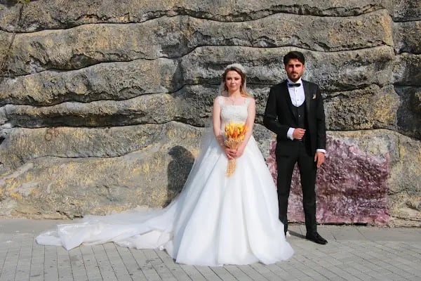 Limonn Fotoğraf VESİKALIK-BİYOMETRİK-GREEN CARD-PASAPORT VE DÜĞÜN FOTOĞRAFÇISI-ÜRÜN ÇEKİMLERİ- SANATSAL VE TASARIM ÇERÇEVE - Resim 11