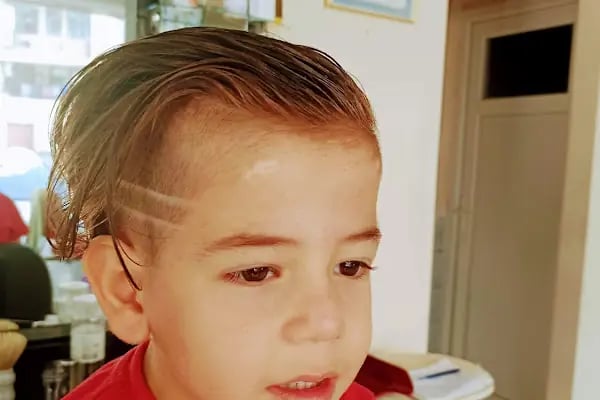 Cem Gülmüş erkek kuaför salonu - Resim 15