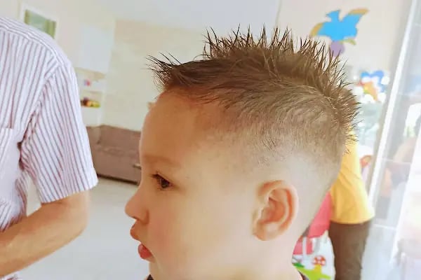 Cem Gülmüş erkek kuaför salonu - Resim 6