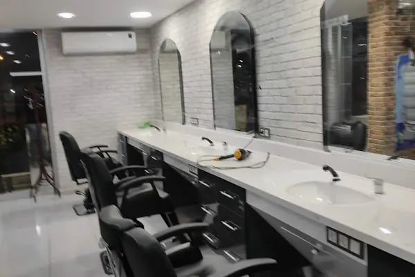 Cem Gülmüş erkek kuaför salonu - Resim 3