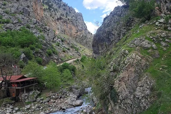 Kapuzbaşı Şelalesi - Resim 15