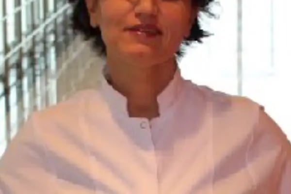 Op. Dr. Yasemin Yarar Kıvrak - Resim 6