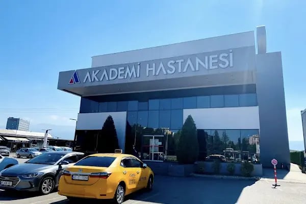 Op. Dr. Yasemin Yarar Kıvrak - Resim 2