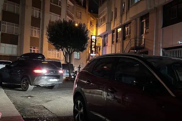 Gazi Paşa Çok Katlı Otopark - Resim 3
