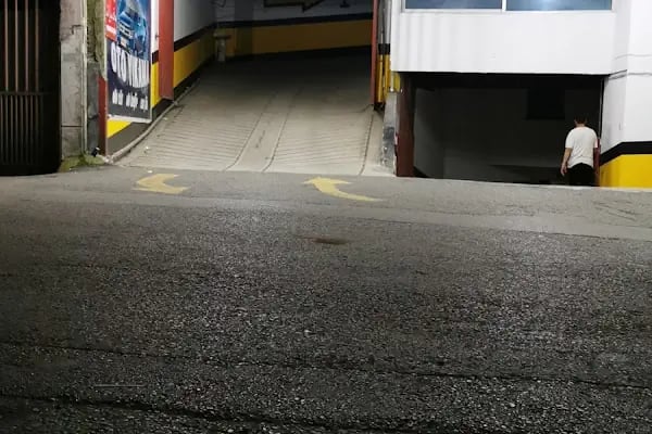 Gazi Paşa Çok Katlı Otopark - Resim 17
