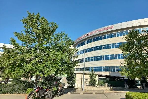 İzmir Bornova Türkan Özilhan Devlet Hastanesi - Resim 2