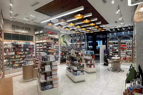 Istanbul Airport Pharmacy Wellness Port Eczanesi - Resim 2