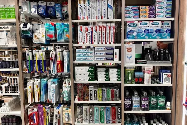 Istanbul Airport Pharmacy Wellness Port Eczanesi - Resim 7