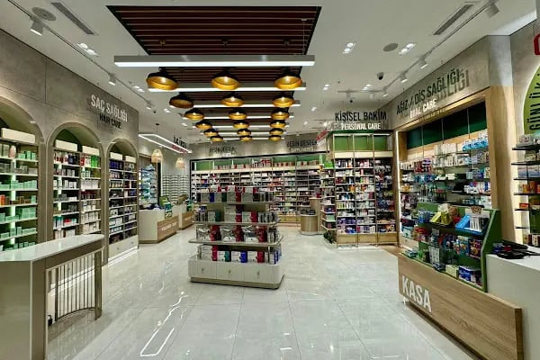 Istanbul Airport Pharmacy Wellness Port Eczanesi - Resim 5