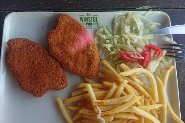 Sir Winston Pub Balçova - Resim 9