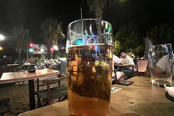 Sir Winston Pub Balçova - Resim 14