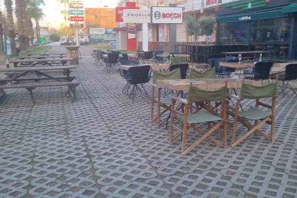 Sir Winston Pub Balçova - Resim 15