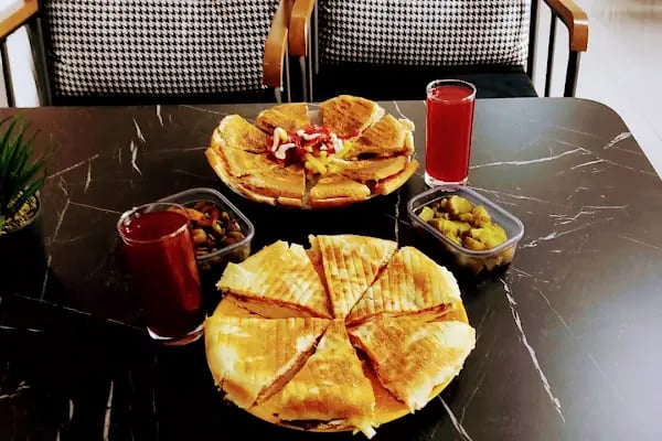 Sosyete kafe kokoreç - Resim 5