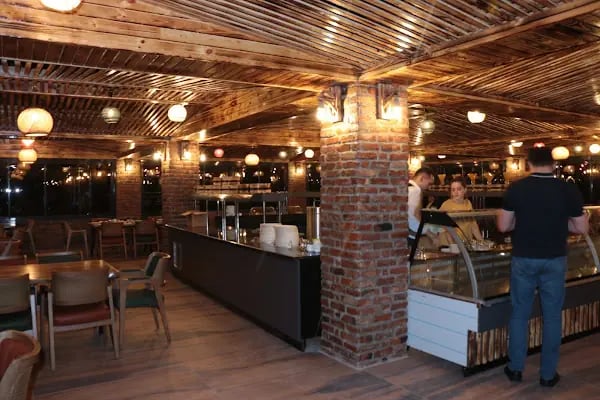 Boyalık Meva Garden Kır Lokantası - Resim 2
