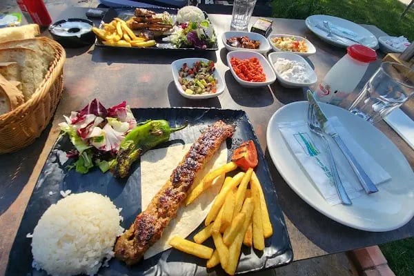 Boyalık Meva Garden Kır Lokantası - Resim 14
