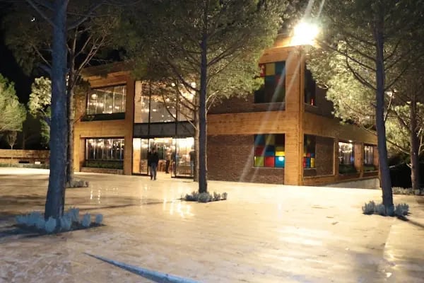 Boyalık Meva Garden Kır Lokantası - Resim 4
